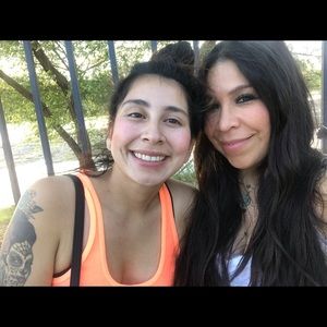 Meet your Posher, Olivia